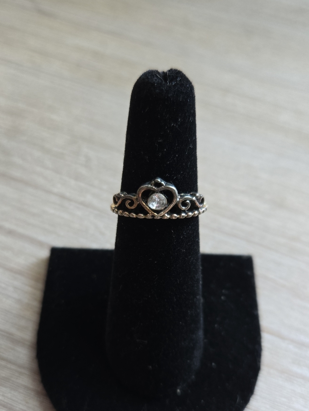 Sterling Silver Heart Ring with Clear Stone - Women's Jewelry.Size 5.
